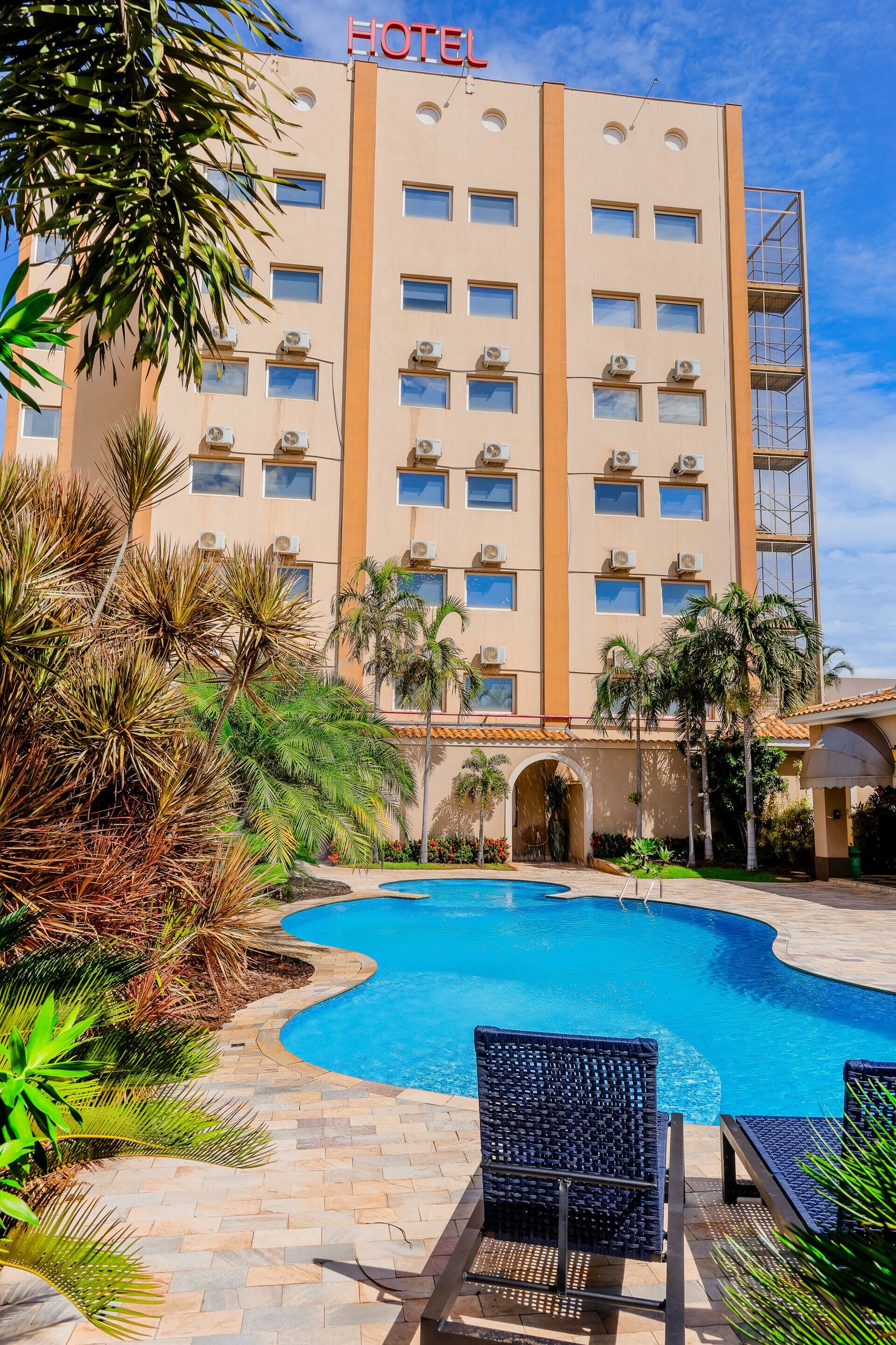 Imagem Oeste Plazza Hotel 055 PISCINA 23q